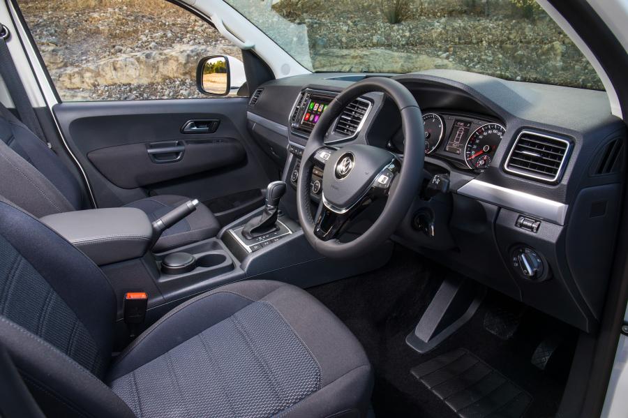 Интерьер Volkswagen Amarok Double Cab Sportline 2017 года  (AU) (фото 18 из 19)